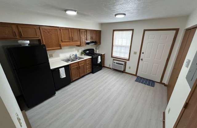 2 Bedroom & 1.5 Bath Townhome - Troy, Ohio photos photos