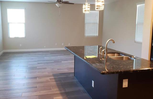 4359 N 152ND Drive Gallery 2