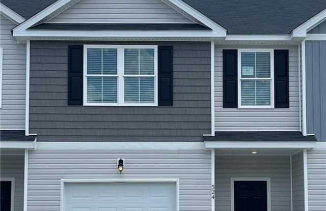 Townhome conveniently located near I-95 photos photos