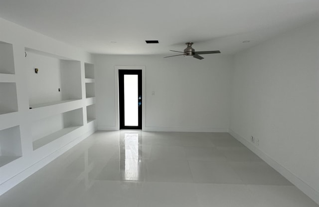 683 106th Ave N. Gallery 3