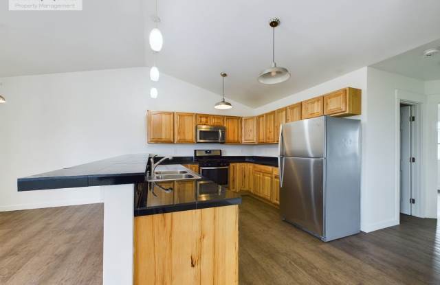 Spacious Remodeled 3 Bedroom Unit in Belgrade, MT!! photos photos