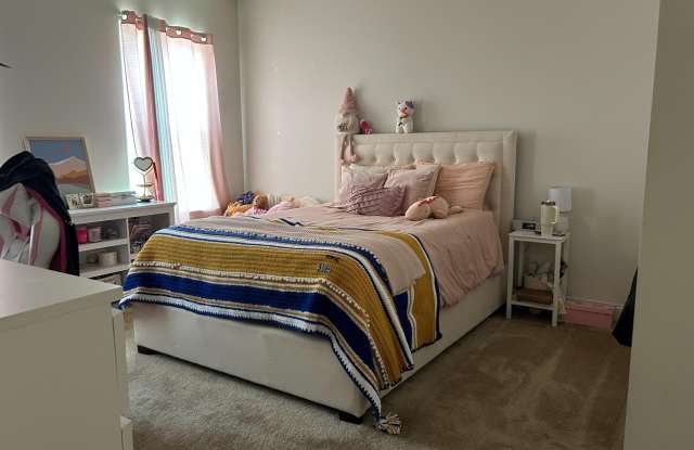 21 MIDSUMMER DRIVE photos photos