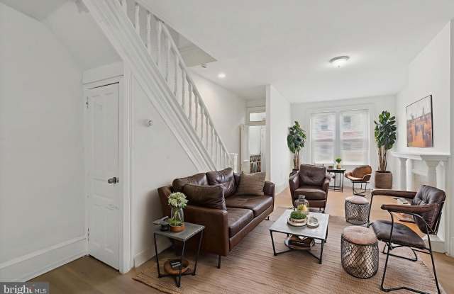 2054 W GLENWOOD Avenue photos photos 2054 W GLENWOOD Avenue photos photos