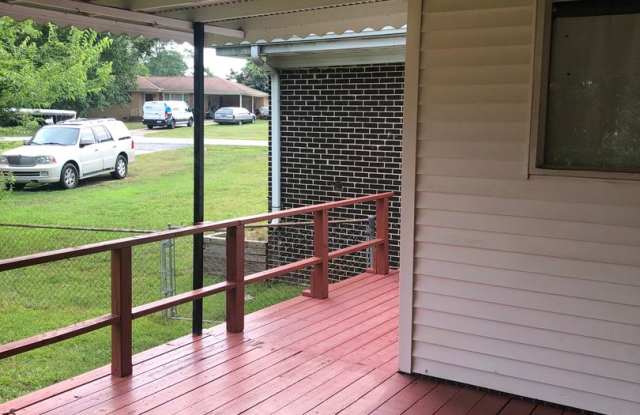 3 Bedroom, 1.5 Bath Home near Furman University, and Highway 25 photos photos 3 Bedroom, 1.5 Bath Home near Furman University, and Highway 25 photos photos