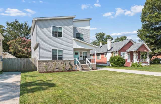 Hampton- 6 beds- Move in Now Gallery 4