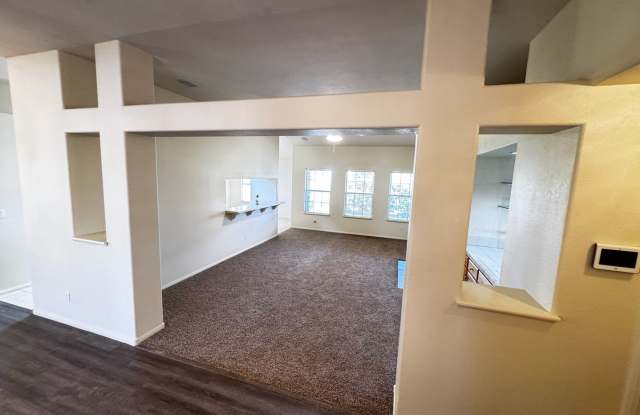 4 BED HOME IN GUARD GATED COMMUNITY! Gallery 3