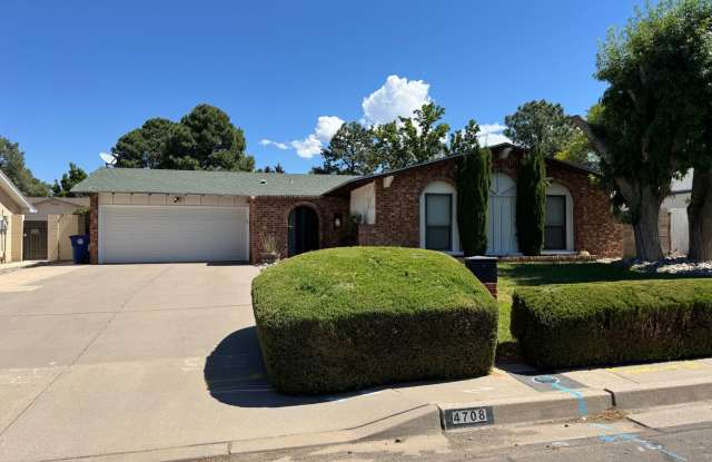 3 Bedroom, 2 Bathroom Home near Osuna & San Pedro photos photos