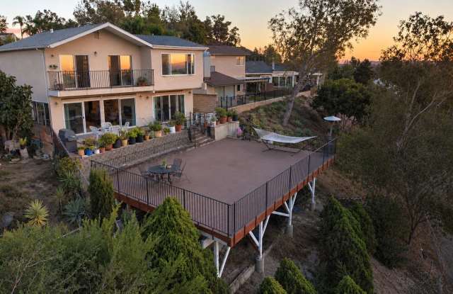 23055 Via Santa Maria Gallery 1