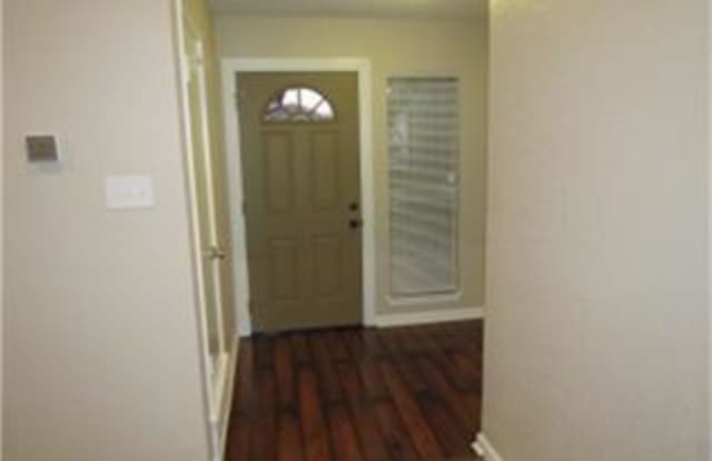 5908 Birchill Road Gallery 4