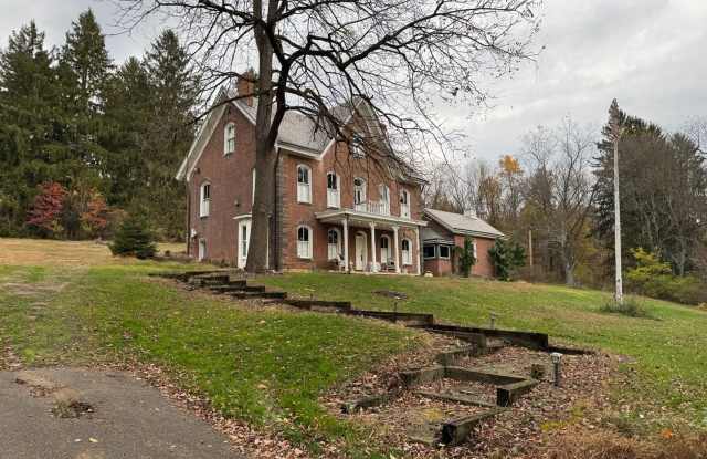 Rare find in great school district photos photos