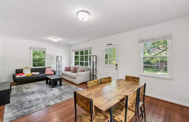 4715 Norwich Road Gallery 2