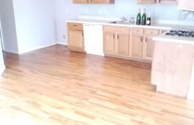 226 GENEVA ST - 226 Geneva Street, Elizabeth, NJ 07206