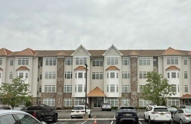 102 E Elizabeth Ave photos photos