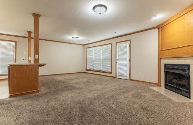 4 BR/2.5 BA Duplex in East Fayetteville Gallery 3