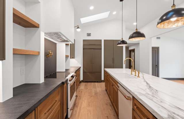4248 SW Mallard Creek Trail Gallery 3