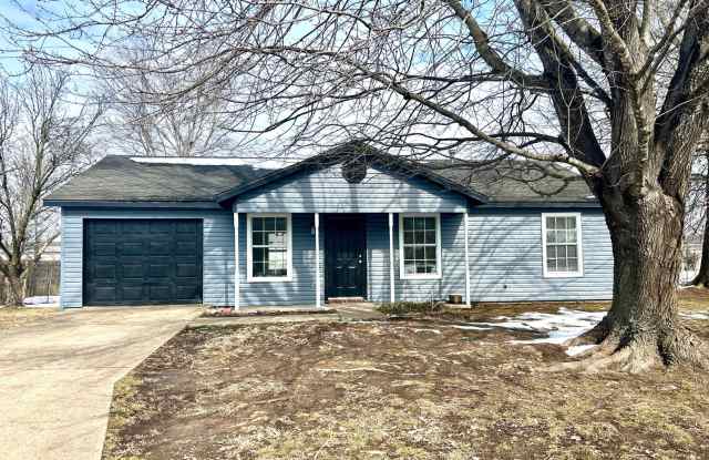 Elkins! 3 bed 2 bath with a huge fenced back yard photos photos