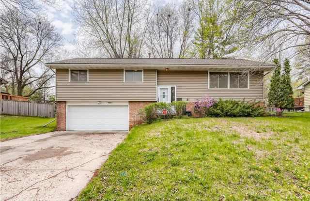 Spacious single-family home *3Bd*3Bath in New Hope Avail June 1 photos photos