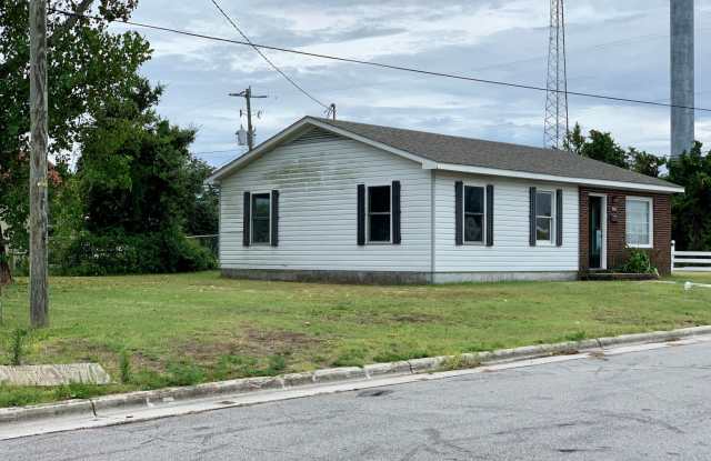 3 Bedrooms 2 blocks to water & Morehead City Waterfront in Historic Walking District of Morehead City Gallery 4