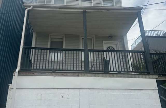 Huge 4 bed 3.5 bath house in Lawrenceville available July 1!!! photos photos