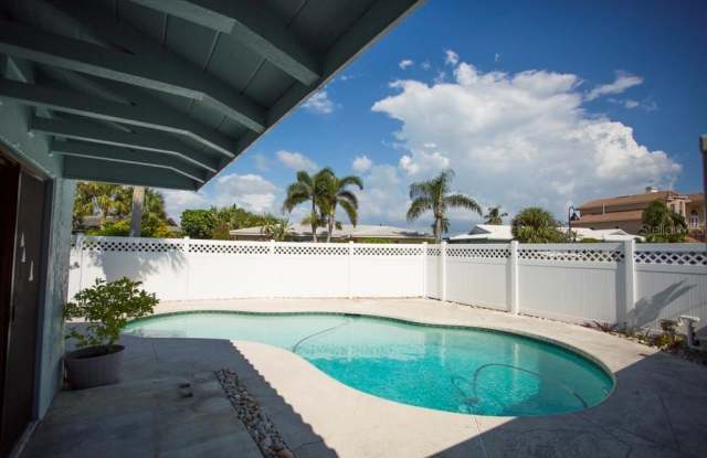 17002 DOLPHIN DRIVE Gallery 4