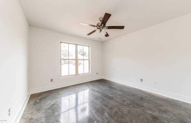 203 Plateau Road Gallery 2