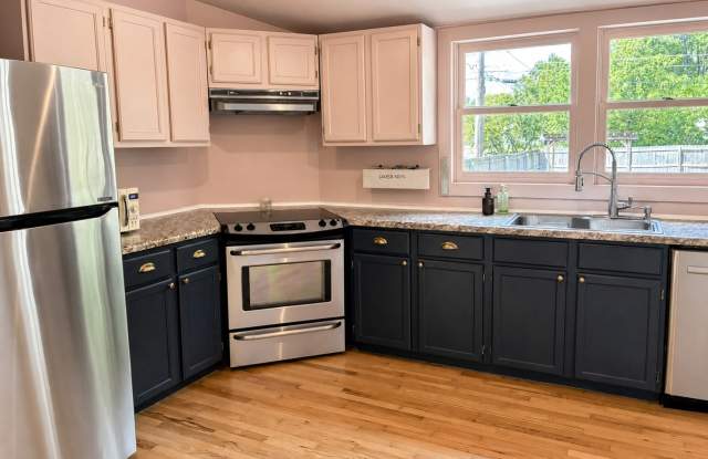 Charming 2-Bedroom Rental in Huntsville's Five Points Area! Gallery 3