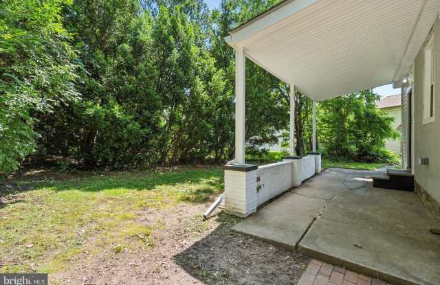 236 E BUTLER AVENUE photos photos