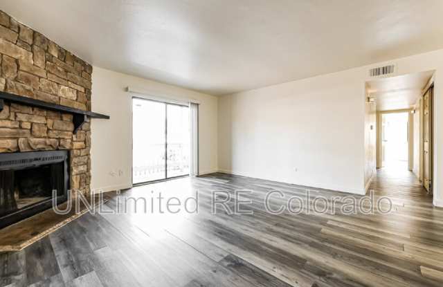 18034 E Ohio Ave Gallery 2