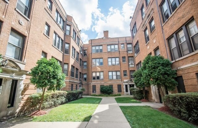 1361 West Estes Avenue - 1361 W Estes Ave, Chicago, IL 60626