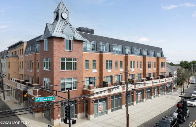 126 Main Street unit: 403 photos photos