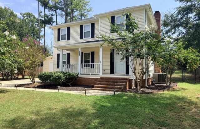 211 Holden Drive Gallery 2