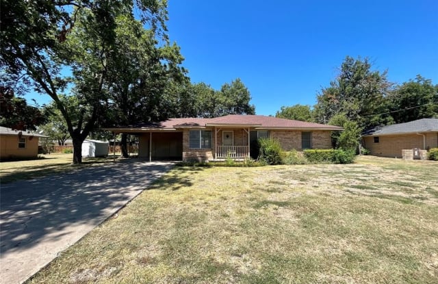 521 Ash - 521 West Ash Street, Celina, TX 75009
