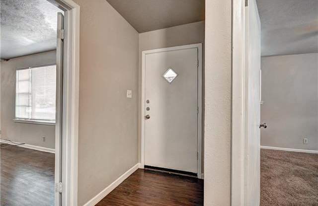 7520 Hovenkamp Avenue Gallery 3