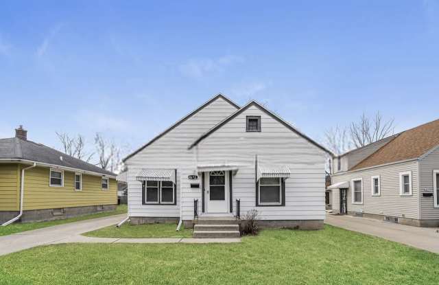 4672 N 51st Blvd photos photos