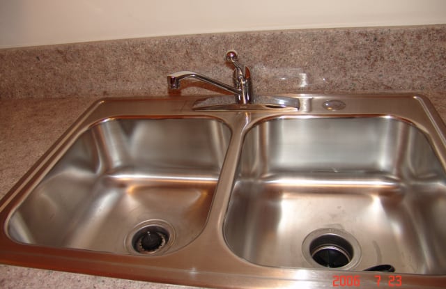 1727 W 158th St - 1727 West 158th Street, Gardena, CA 90247