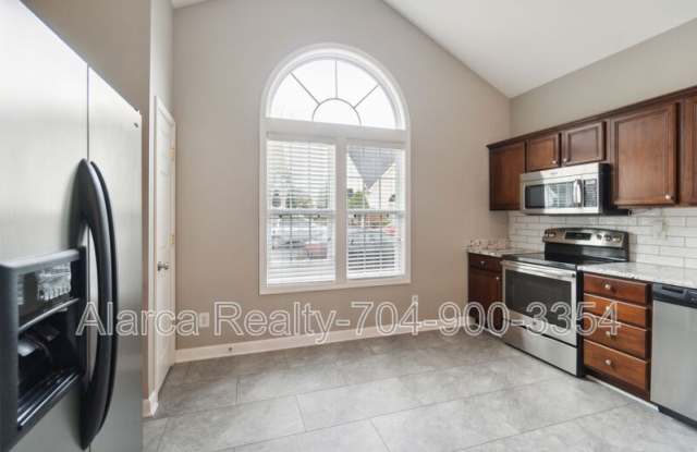 4218 Amherst Villa Court Gallery 3