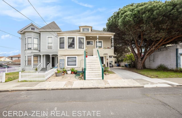 1712 Stanton Street - 2 bedroom / 1 bathroom lower unit - 1712 Stanton Street, Alameda, CA 94501