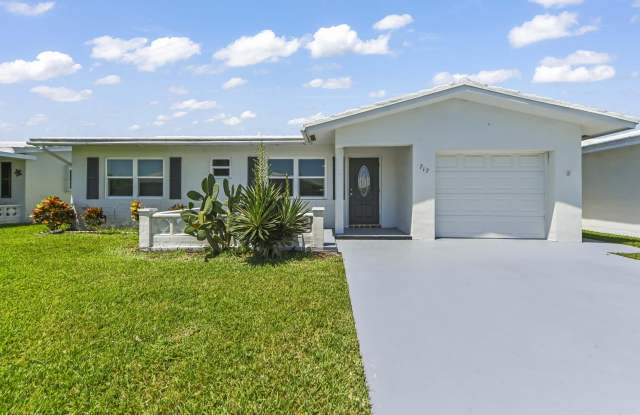 717 SW 16th Street photos photos