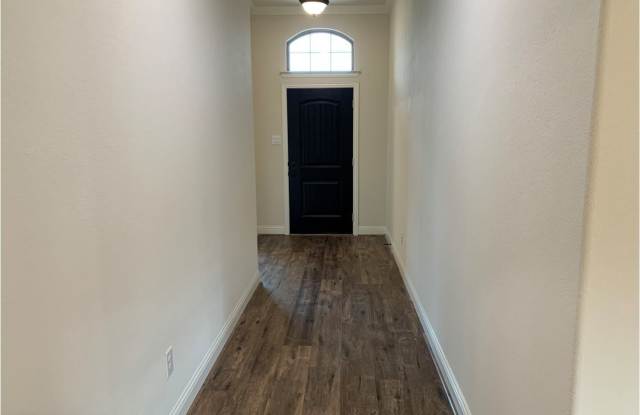 7806 Cottonwood Drive Gallery 3