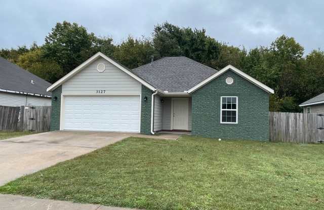 Fully renovated 3 bed/2 bath home Gallery 3