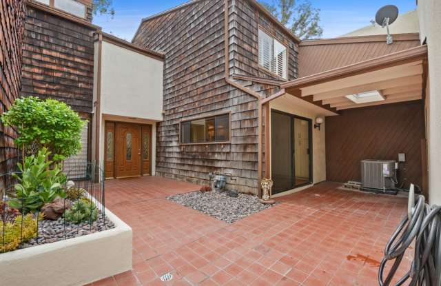 Beautiful four bedroom, three bath, townhouse available for rent. A must see. photos photos