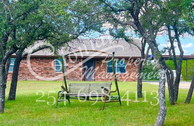 Country Living in Kempner! photos photos