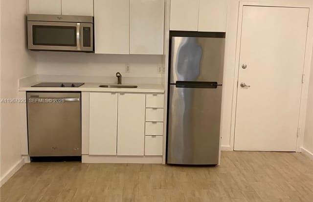 1611 Meridian Ave photos photos