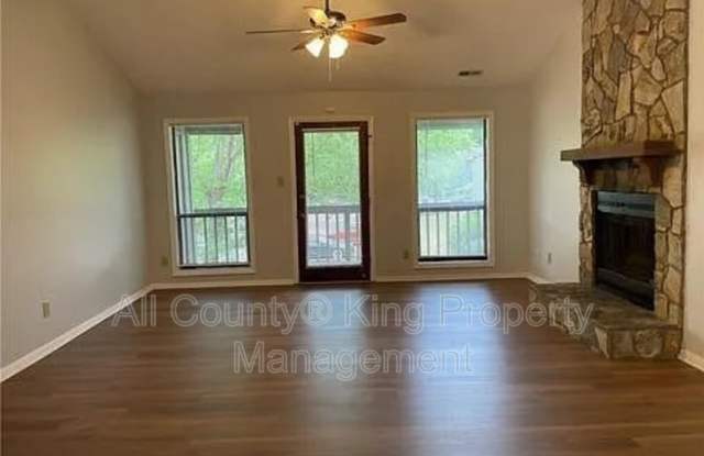 1866 Tryon Drive Gallery 2