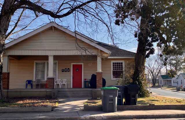 Piske - 445 Greenwood Ave photos photos Piske - 445 Greenwood Ave photos photos