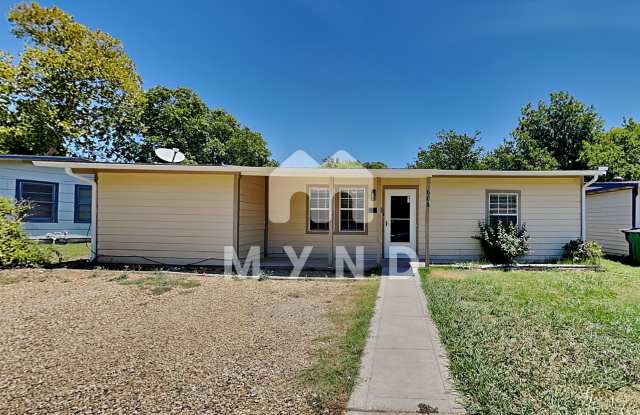 604 Floyd St - 604 Floyd Street, Waxahachie, TX 75165