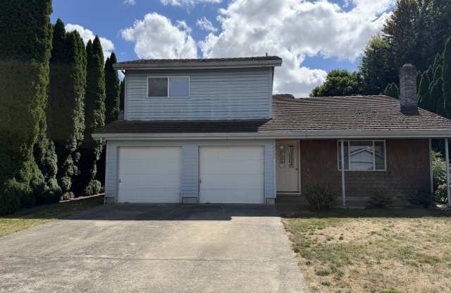 2292 Riviera Ct Gallery 1