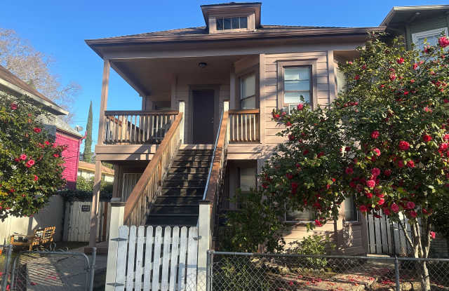 Updated 2 Bedroom with Office and Yard in the Heart of Midtown photos photos