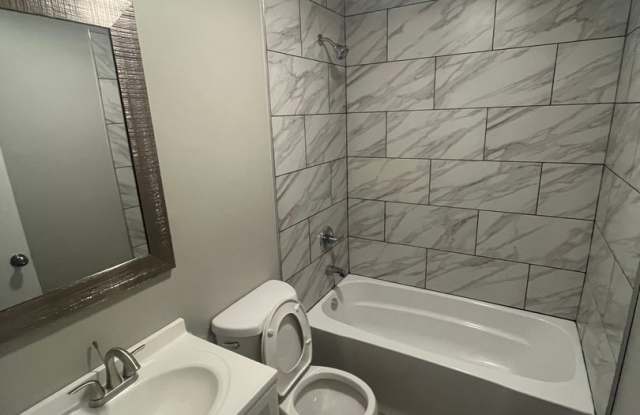 COMPLETELY REMODELED 3 BEDROOM IN DAVENPORT Gallery 3