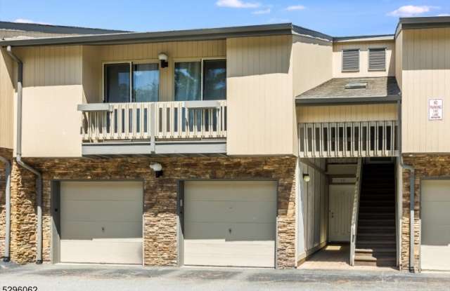 48 Kayser Ln - 48 Kayser Lane, West Orange, NJ 07052